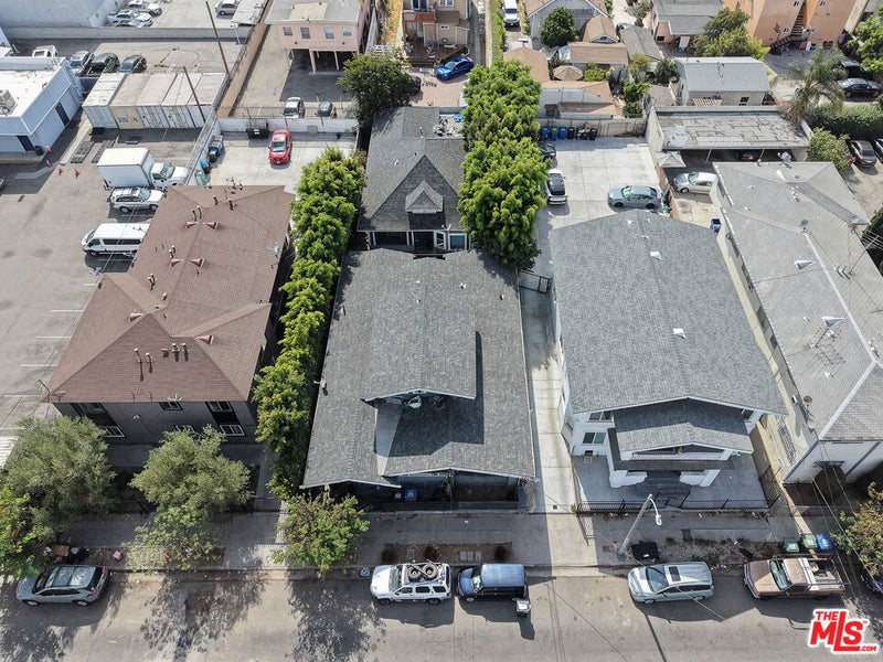 1237 Fedora Street