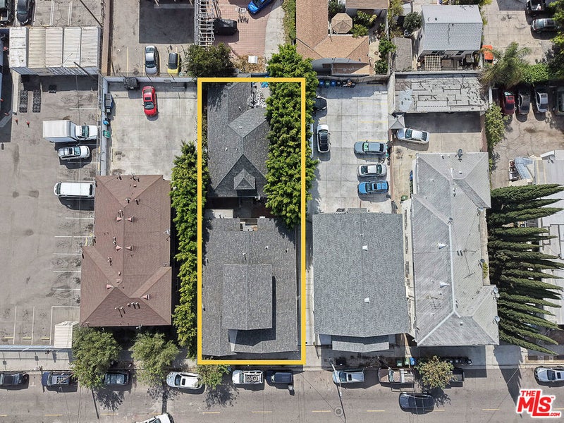 1237 Fedora Street