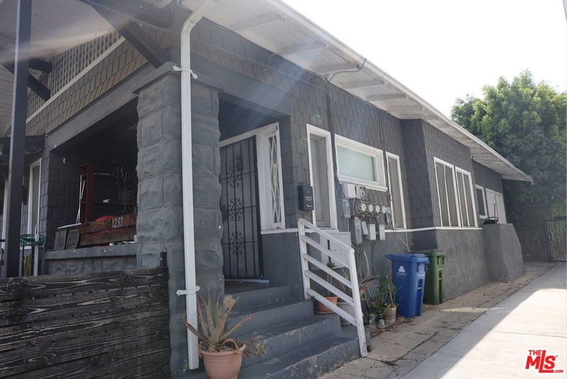 1237 Fedora Street