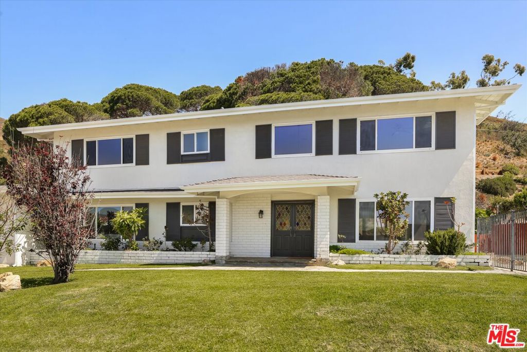 18053 Blue Sail Drive