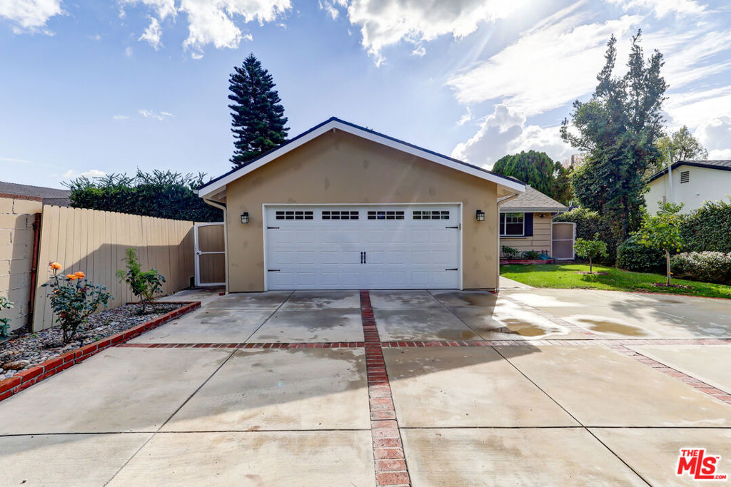 14716 Cumpston Street