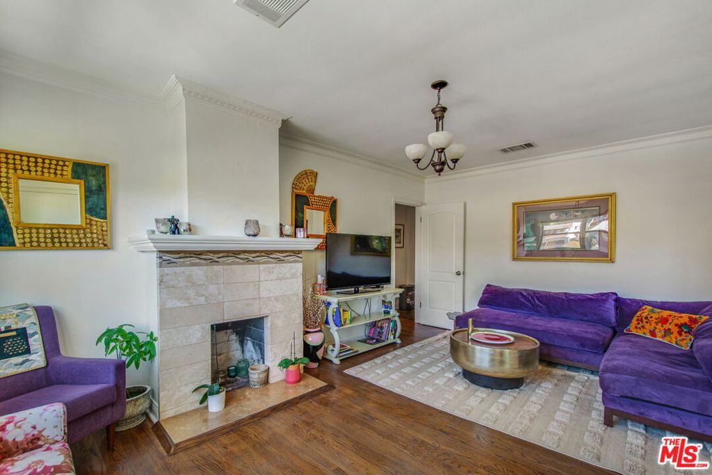 6312 S Verdun Avenue