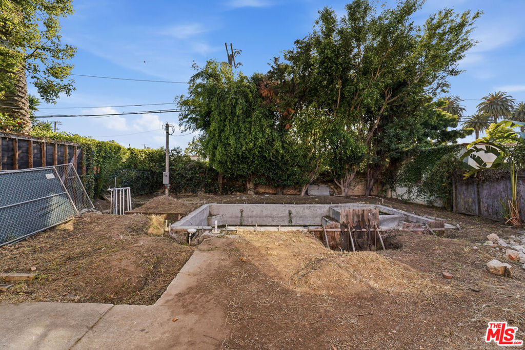 2361 Overland Avenue