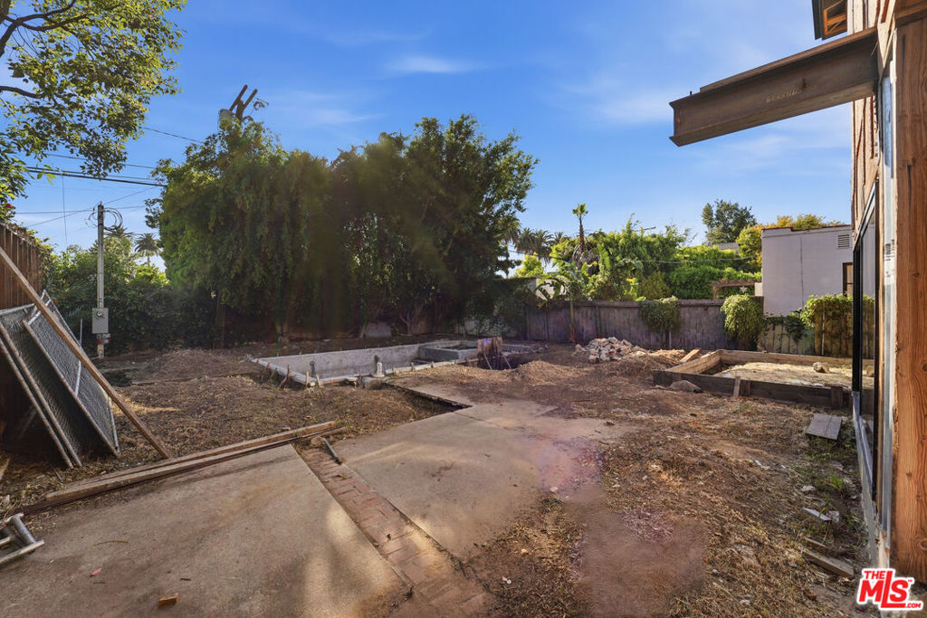 2361 Overland Avenue