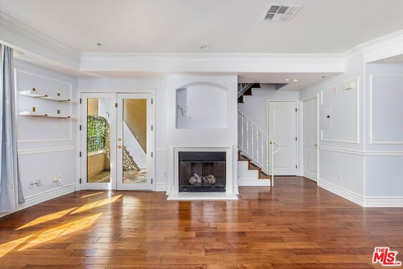 12026 Hoffman Street 302