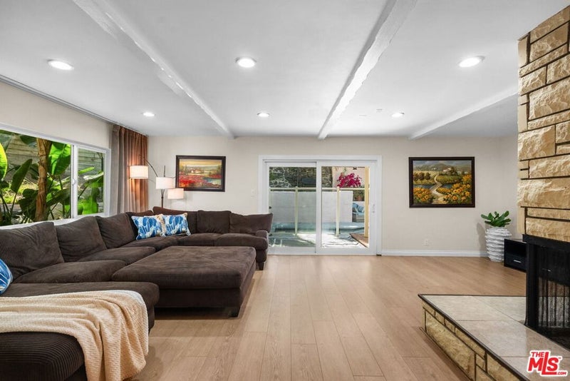 4300 Pampas Road
