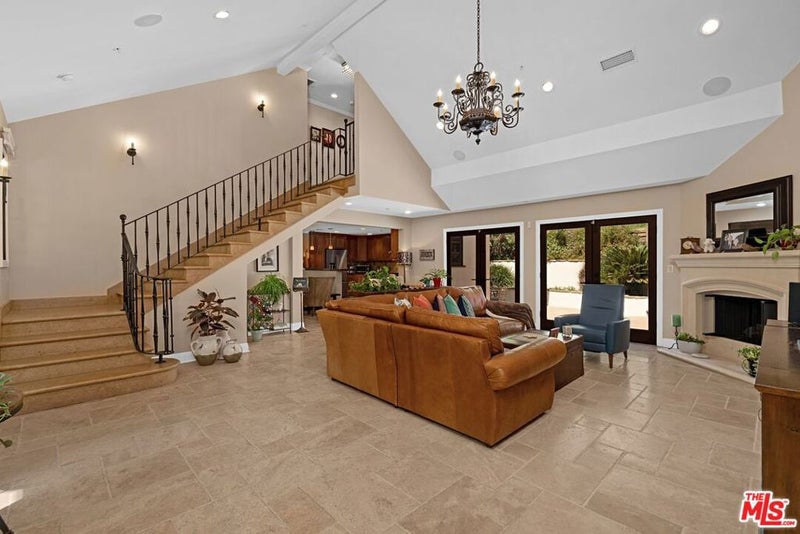 3645 Longview Valley Road