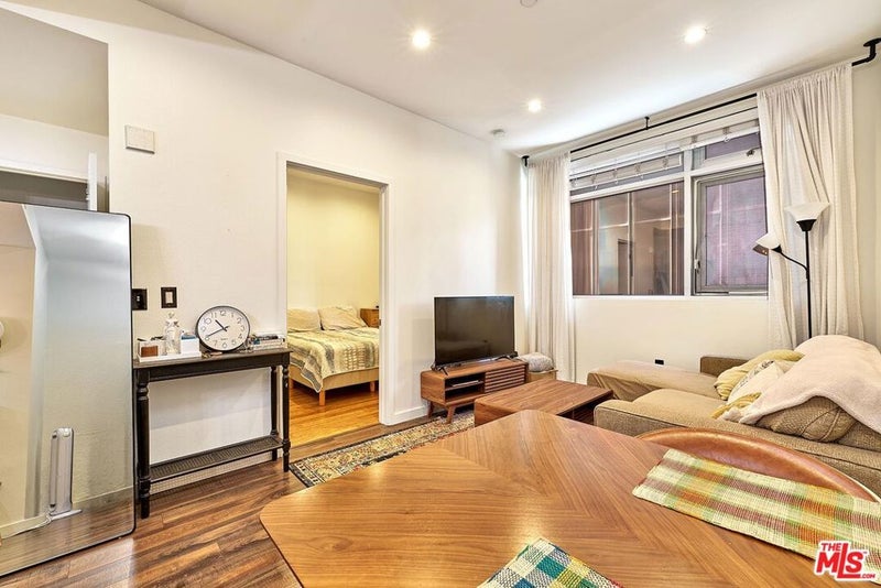 630 W 6th Street 313