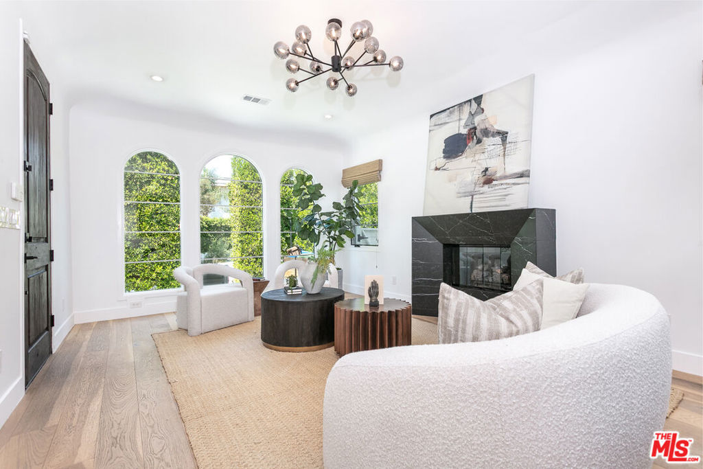 732 N Cherokee Avenue