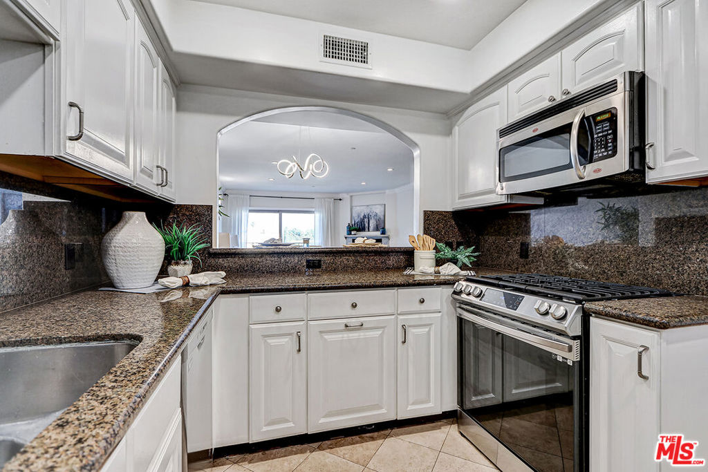 1520 S Shenandoah Street 304