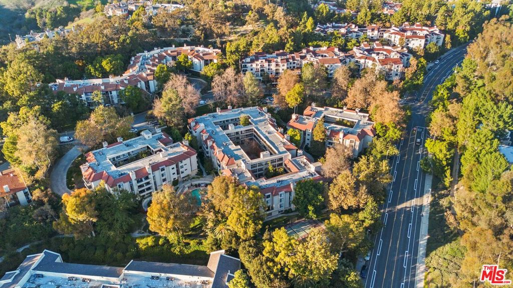 4141 Via Marisol 208