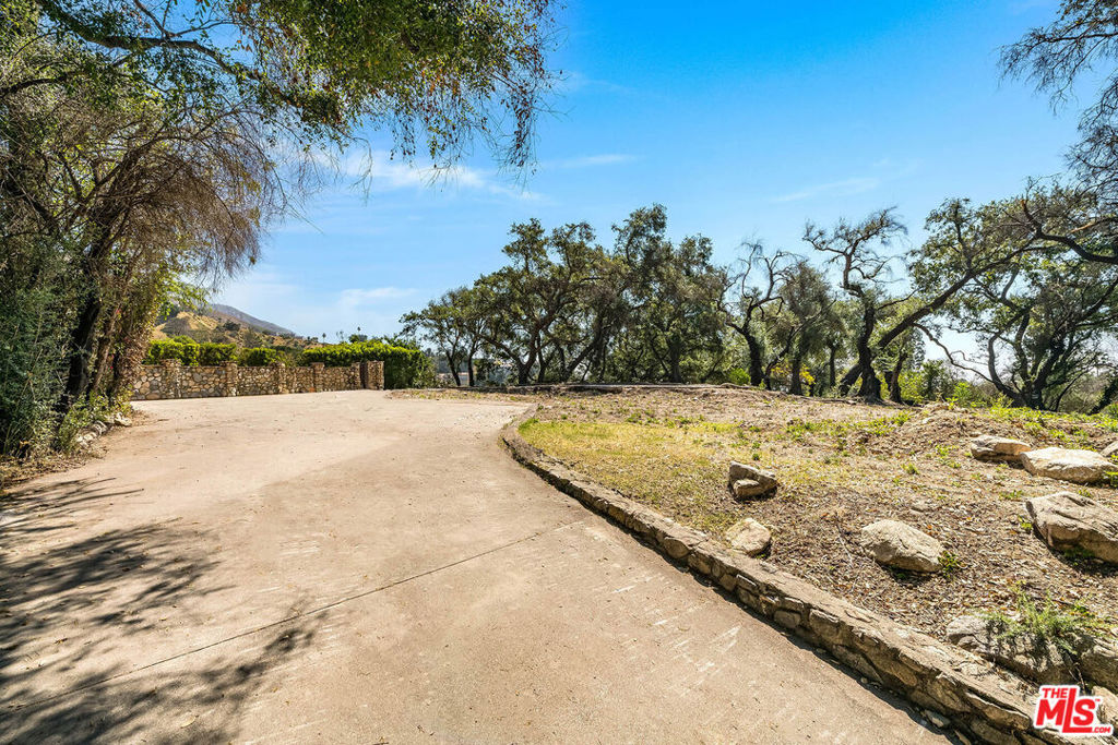 3172 Rubio Canyon Road