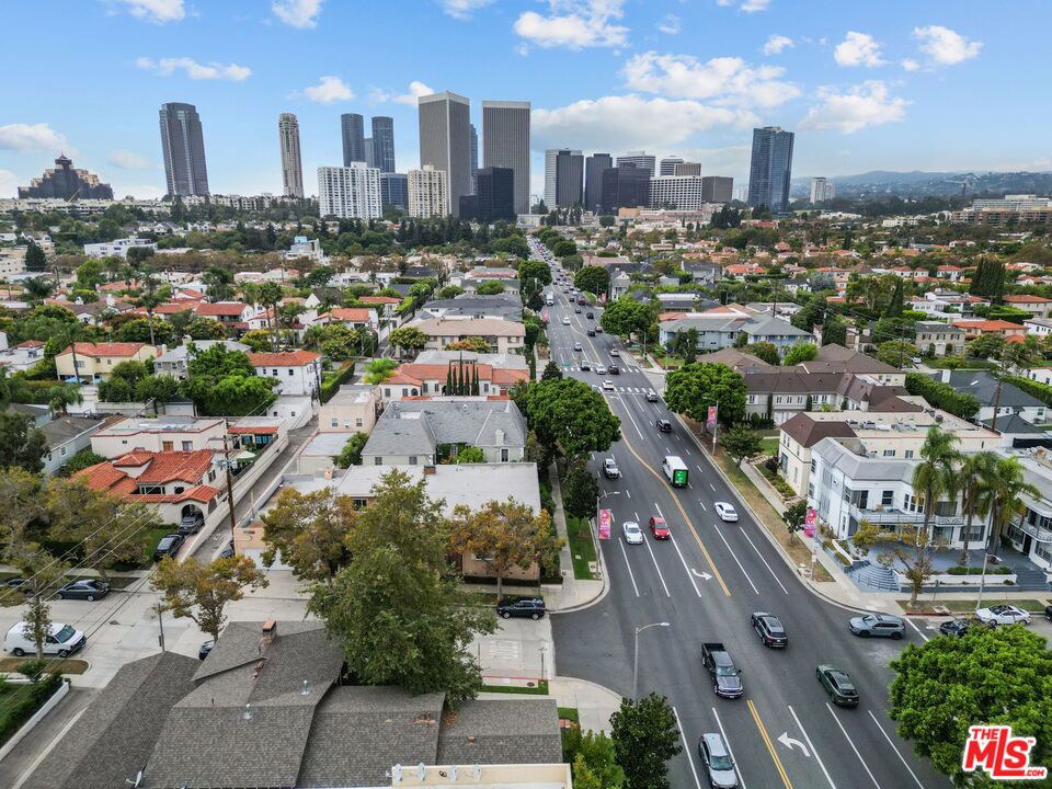 9528 W Olympic Boulevard