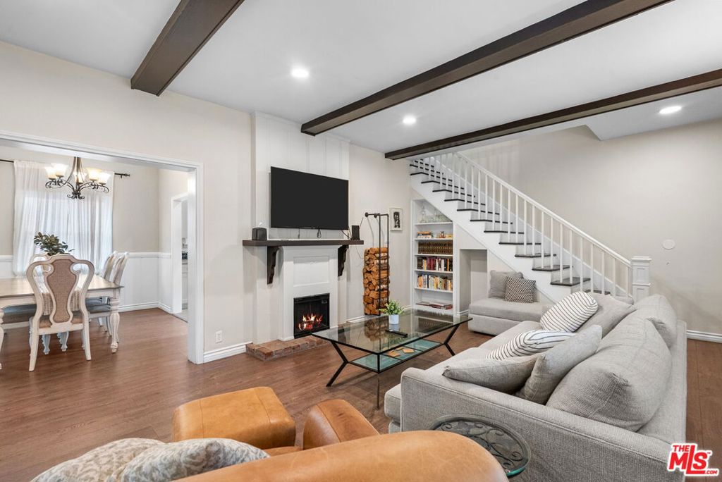 9528 W Olympic Boulevard