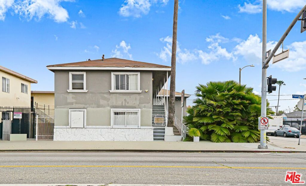 10974 S Figueroa Street