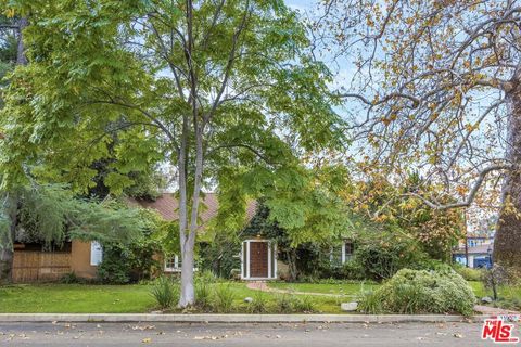 11952 Hesby Street Valley Village CA 91607