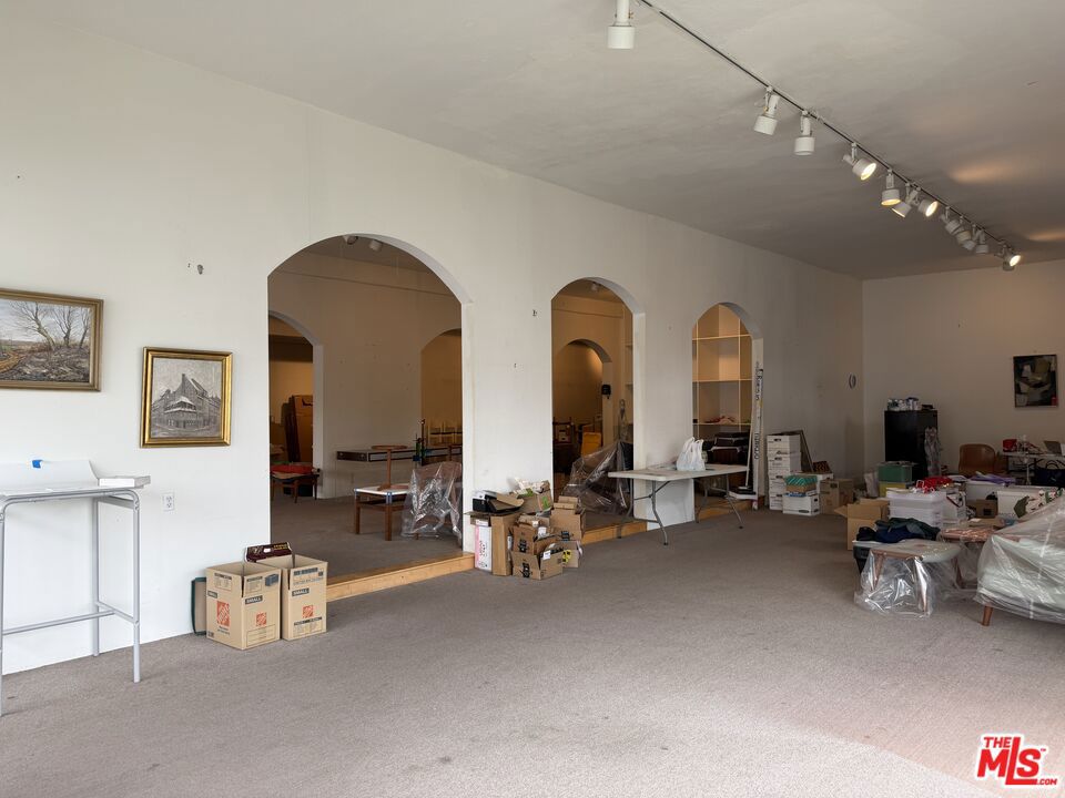7974 Melrose Avenue 7978