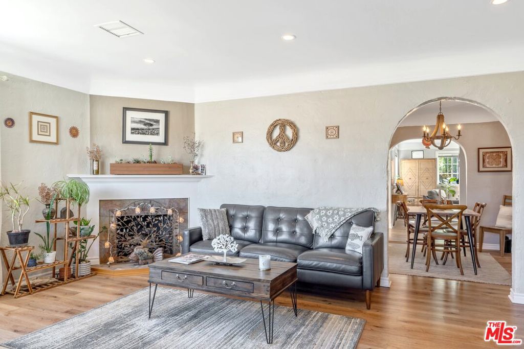 11316 Sunshine Terrace