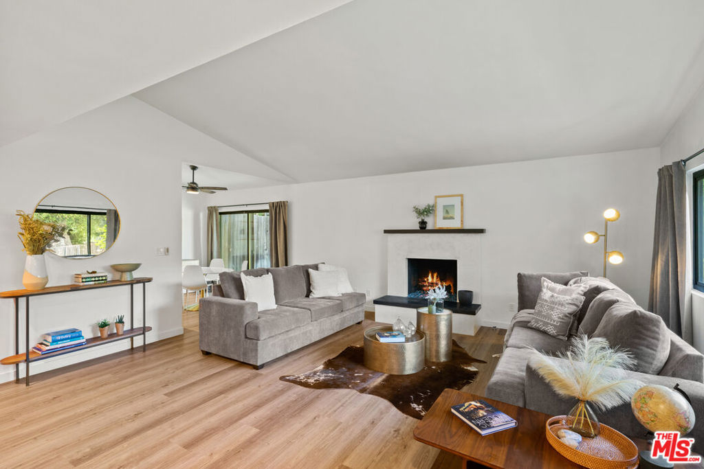 1380 Old Topanga Canyon Road