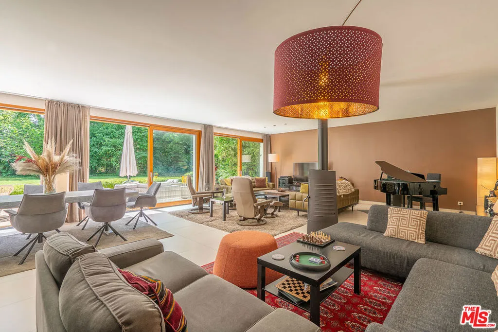 74140, United States, 5 Bedrooms Bedrooms, ,3 BathroomsBathrooms,Residential,Active,163163