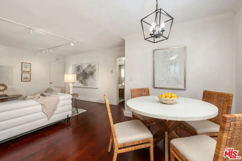 Santa Monica, California 90403, United States, 2 Bedrooms Bedrooms, ,2 BathroomsBathrooms,Residential,Active,151608