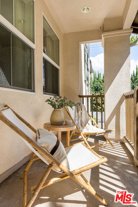 710 S San Fernando Boulevard 104