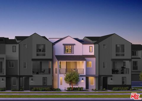 1660 Coral Sea Lane Los Angeles CA 90732