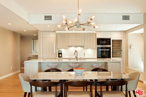 Photo of 6250 Hollywood Boulevard #8M, Los Angeles, CA 90028 (MLS # 26990925)