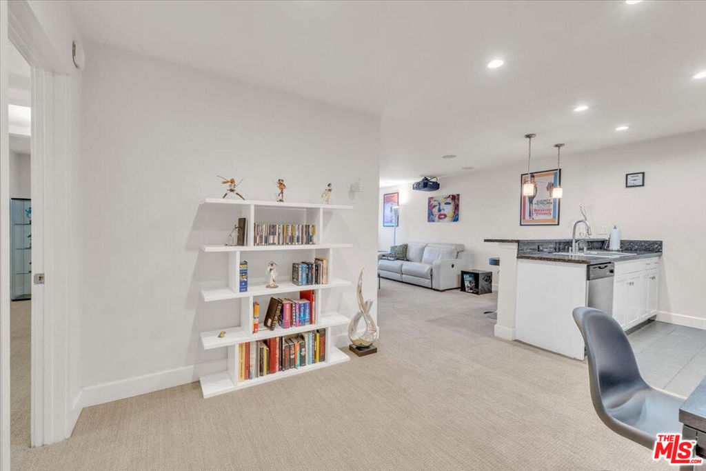 10982 Roebling Avenue 363