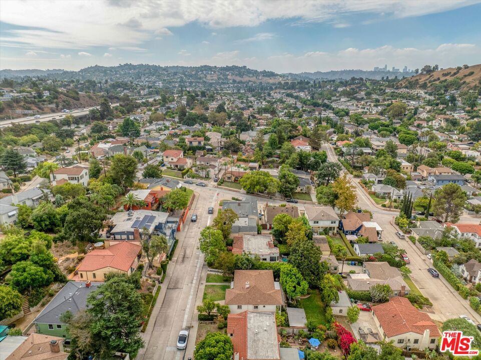 4621 W Avenue 41