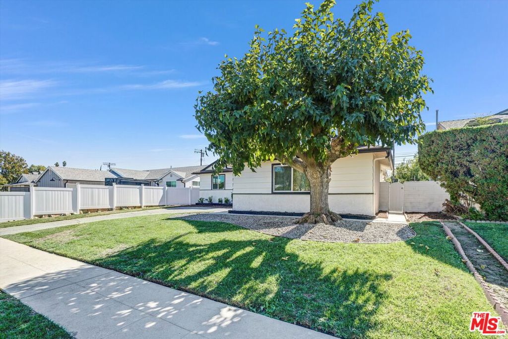 23130 Hartland Street