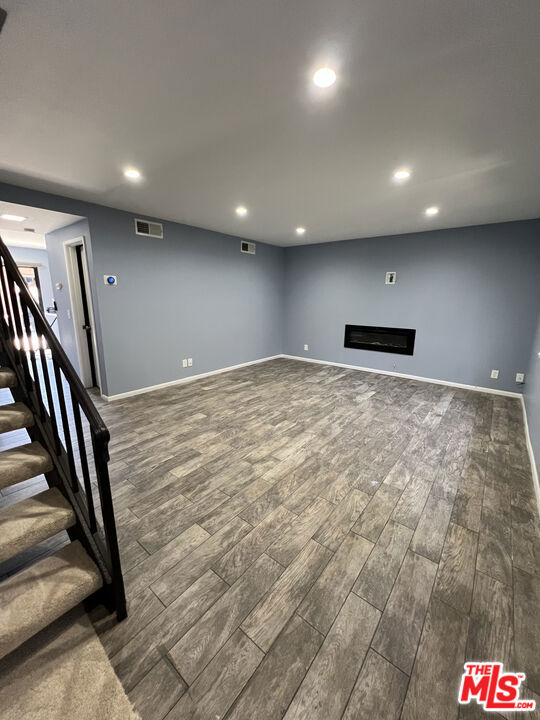 14456 Foothill Boulevard 28