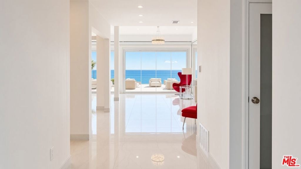 18222 Coastline Drive