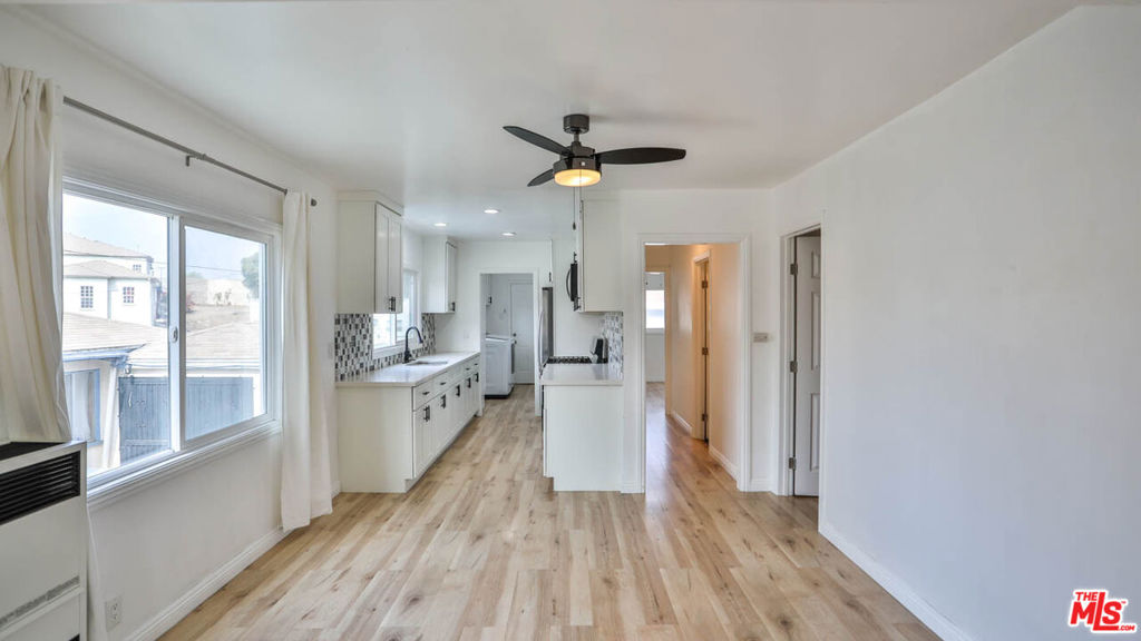 727 S St Louis Street