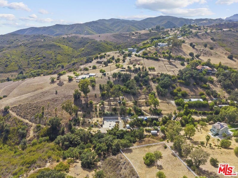 2911 S Foose Road