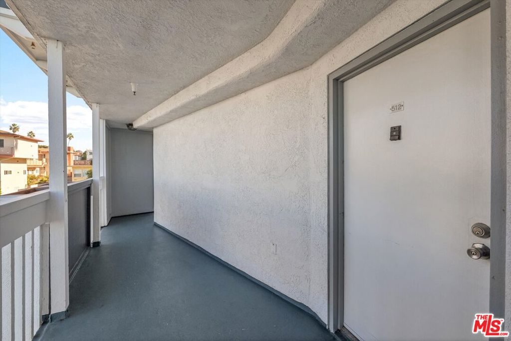 615 Esplanade 512
