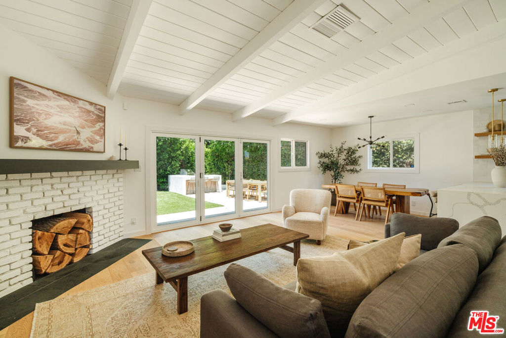 13211 Cumpston Street