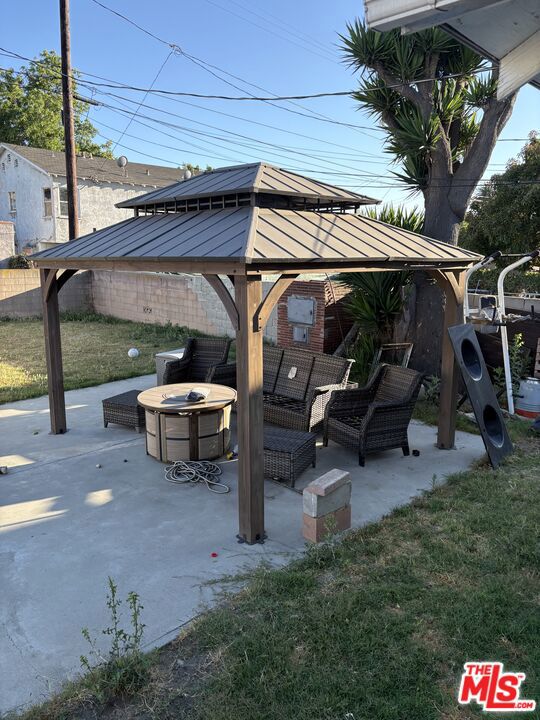 1110 W Vernon Avenue