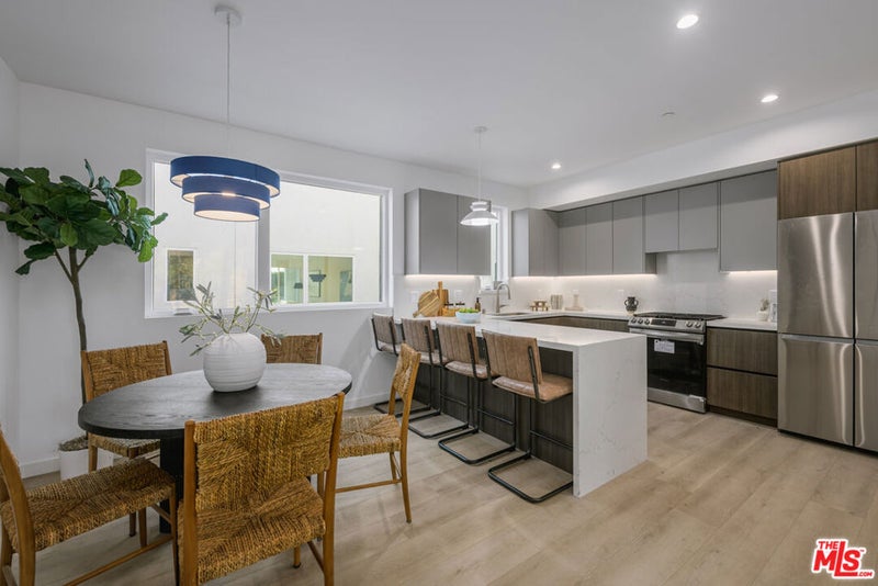 5851 Westside Crossing Lane