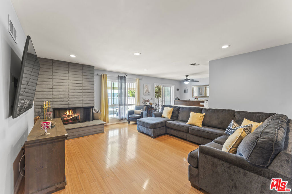 1302 W 127th Street