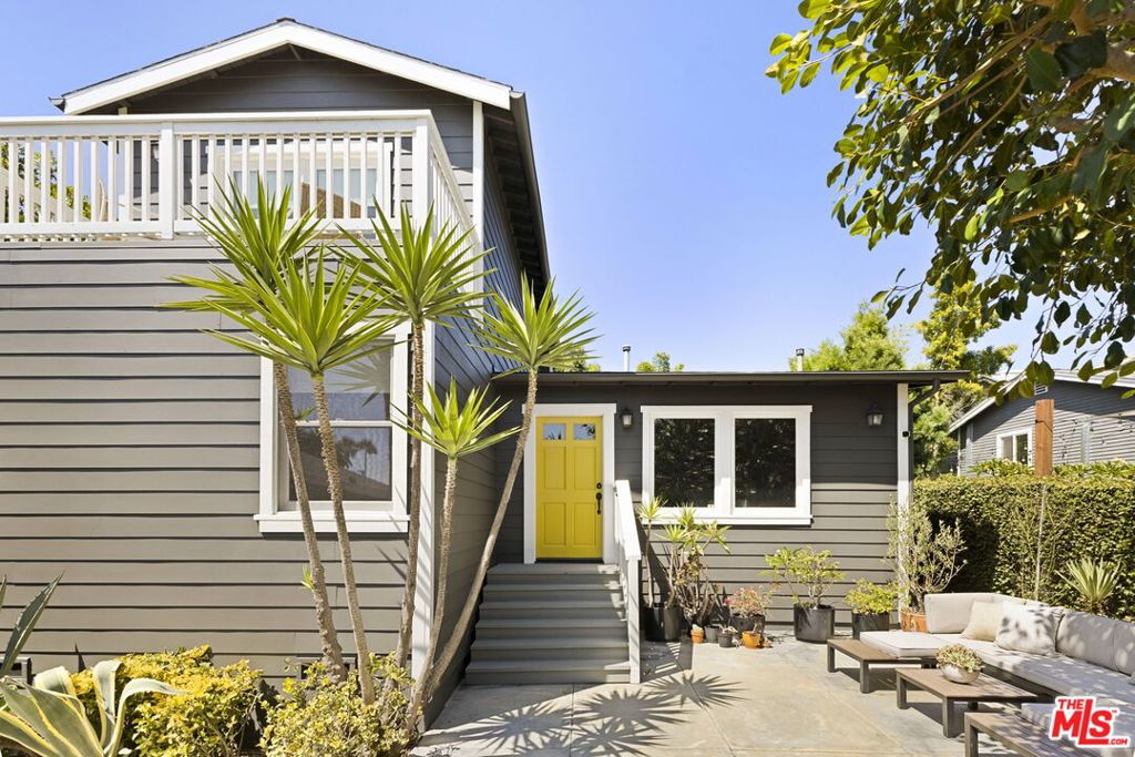 1012 Manzanita Street
