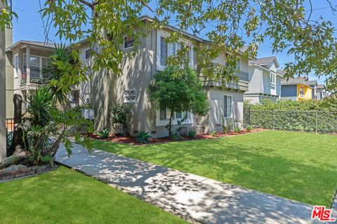 16021 Victory Boulevard Van Nuys CA 91406