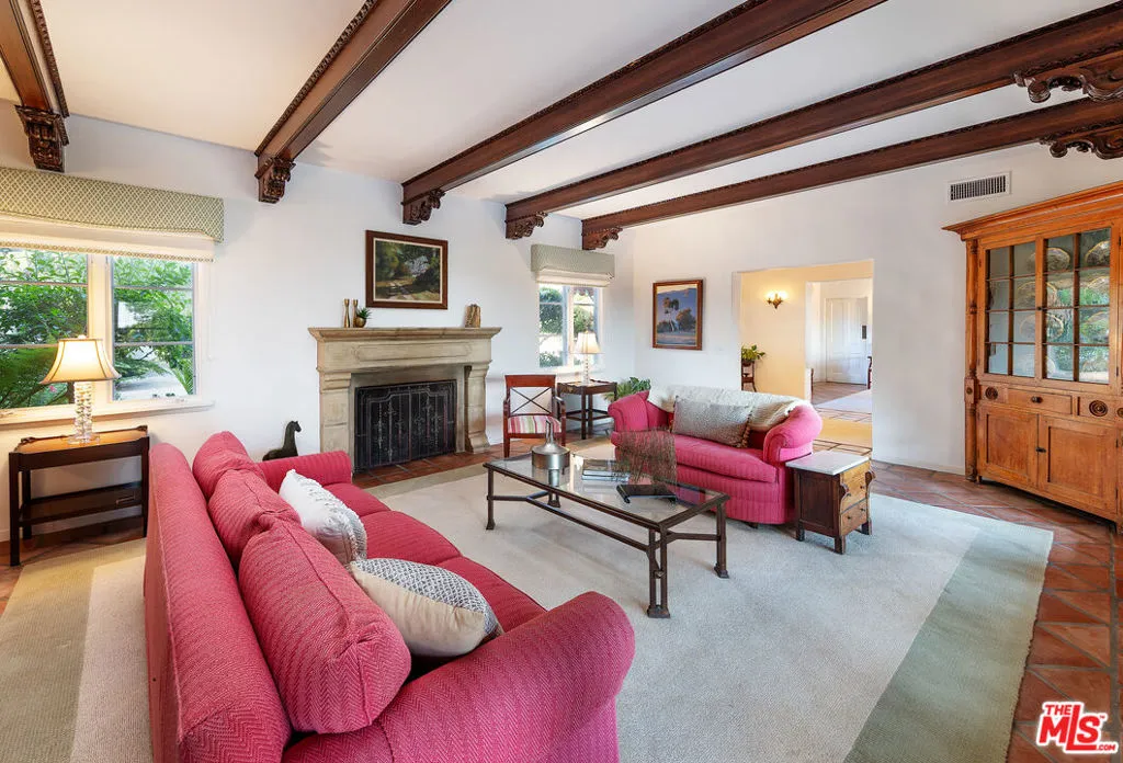 Santa Barbara, California 93108, United States, 5 Bedrooms Bedrooms, ,5 BathroomsBathrooms,Residential,Active,158608