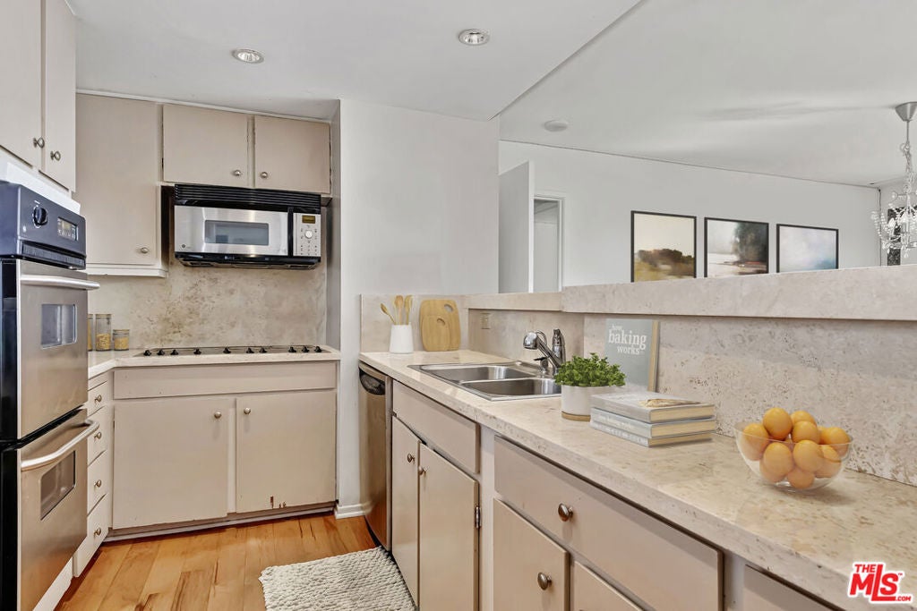 2170 Century Park East 1507