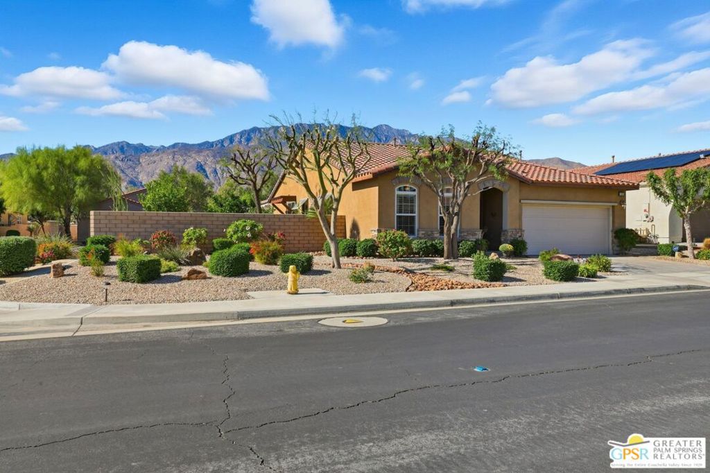 2353 Savanna Way