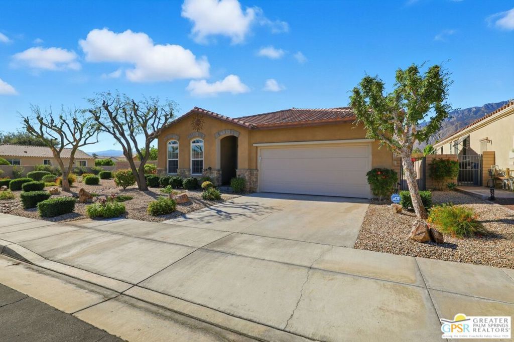 2353 Savanna Way