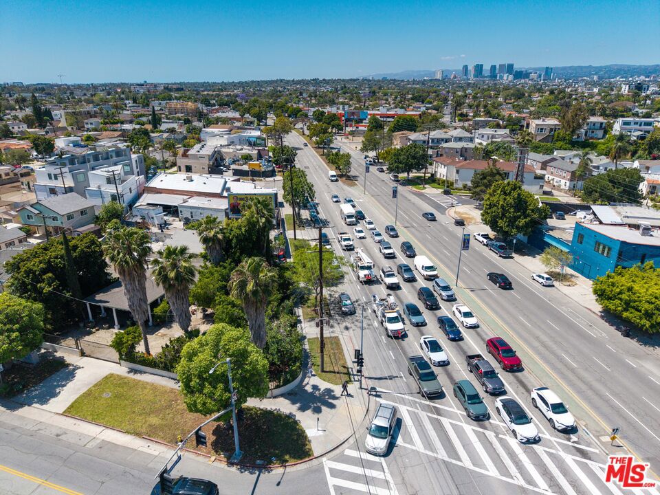 5506 Venice Boulevard