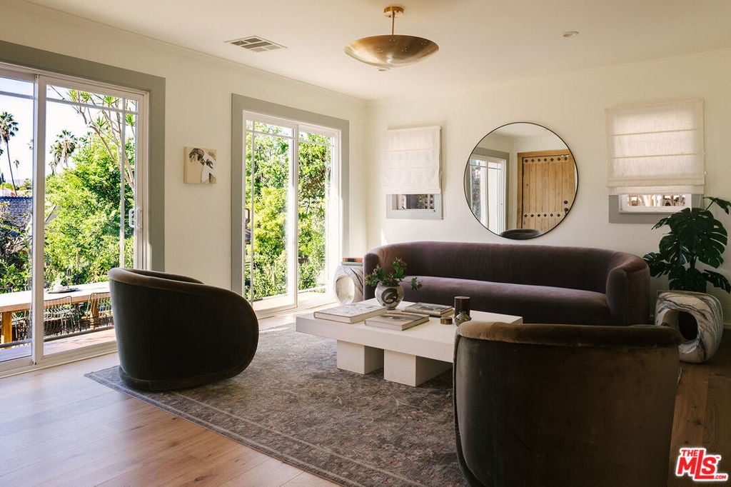 1334 Coronado Terrace