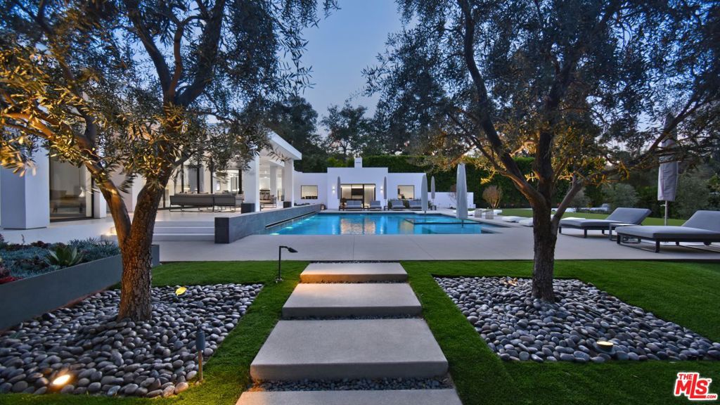 Properties 3 16032 VALLEY VISTA Boulevard