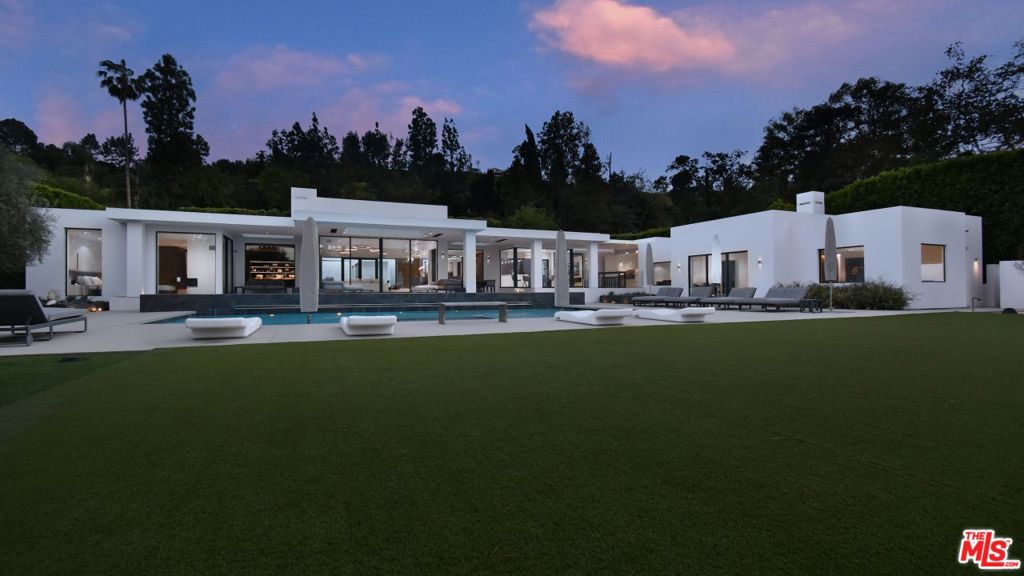 Properties 4 16032 VALLEY VISTA Boulevard